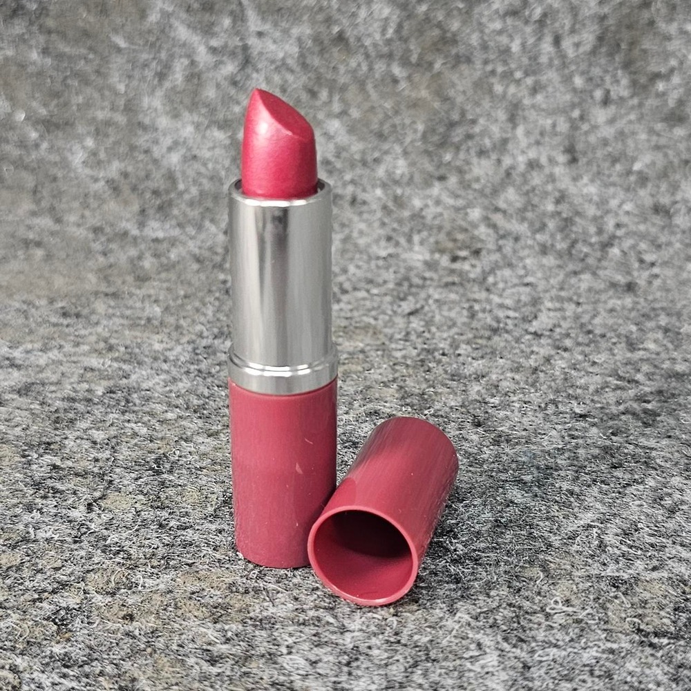 Clinique Pop Lip Colour + Primer Lipstick. Shade 13 Love Pop